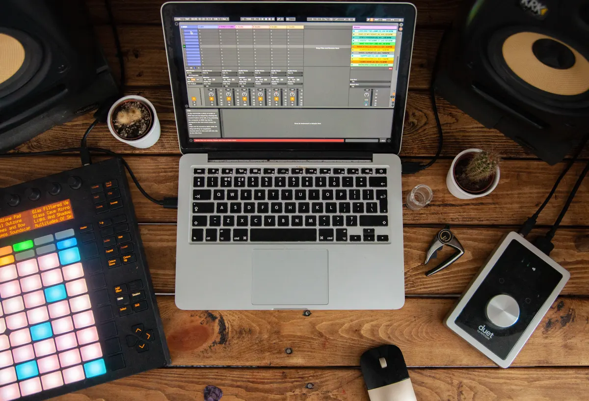 How Major Mixing and Mastering Can Help You Compete in the Music Industry_3